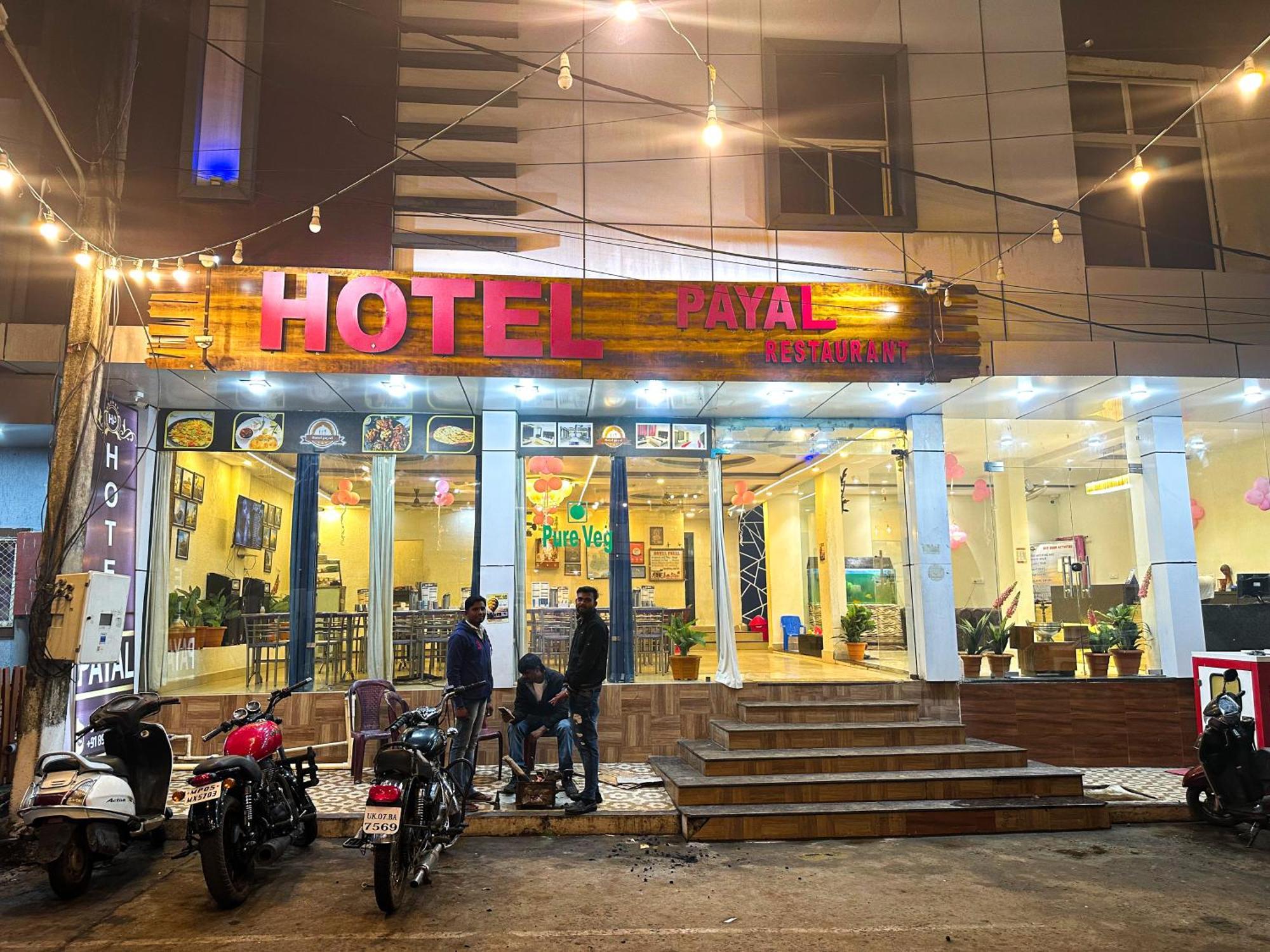 Hotel Payal & Restaurent Pachmarhī Exterior foto