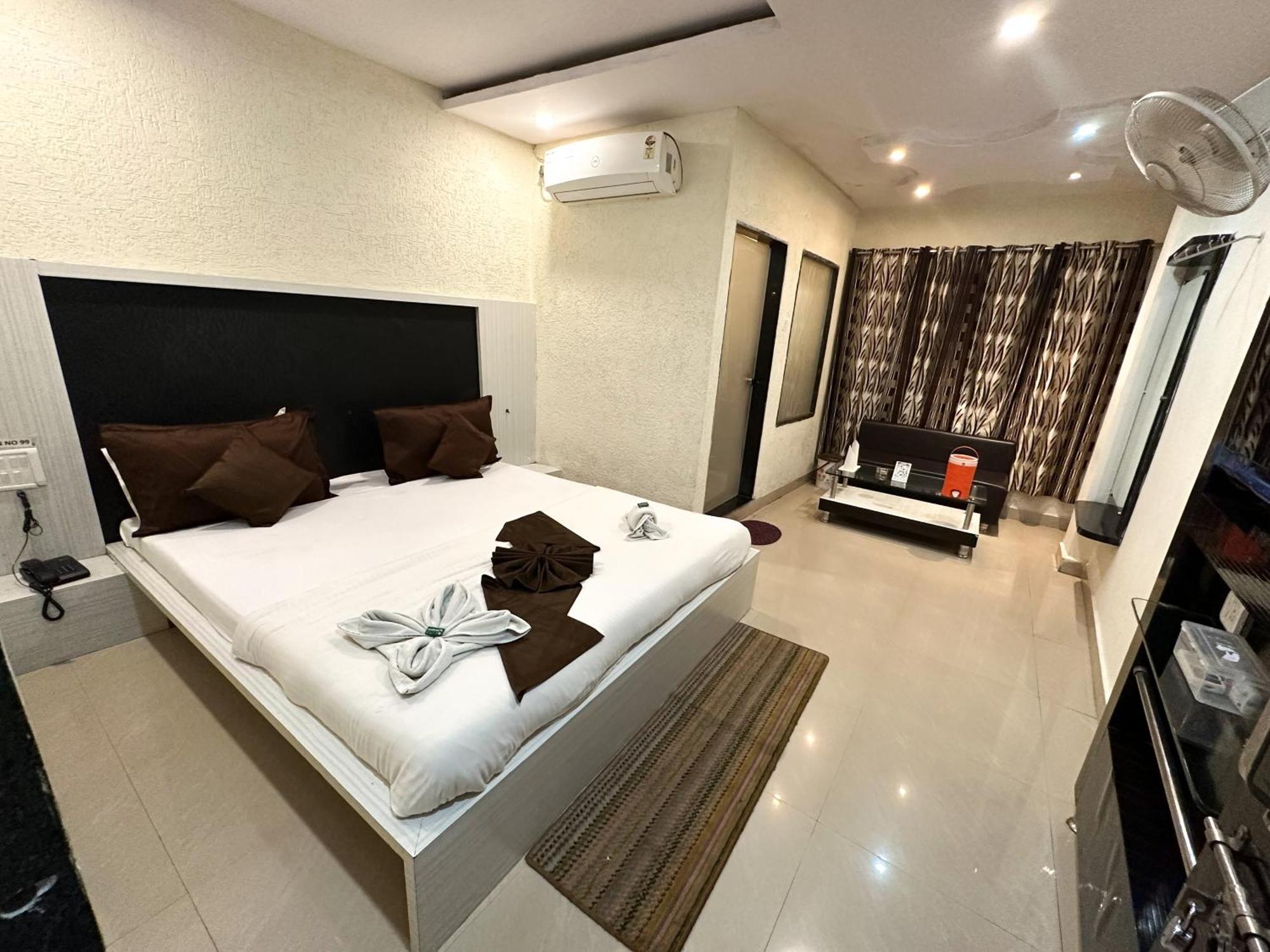 Hotel Payal & Restaurent Pachmarhī Exterior foto